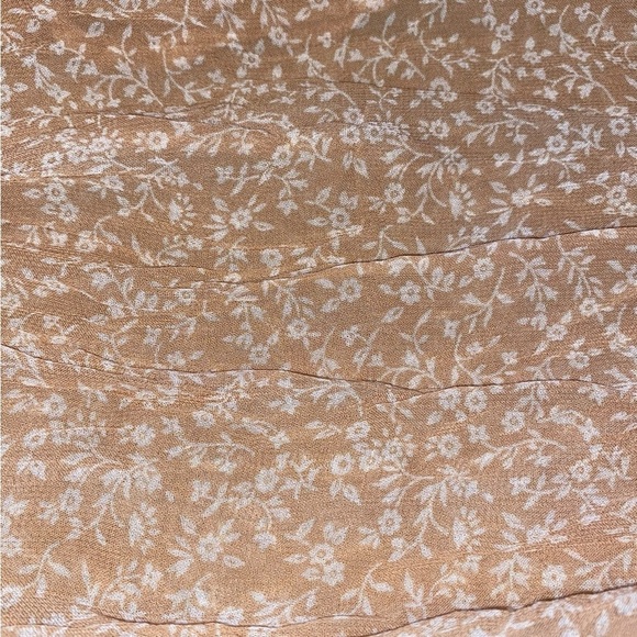 Soji tan and cream ditsy floral crinkle sheer pants - Picture 7 of 7